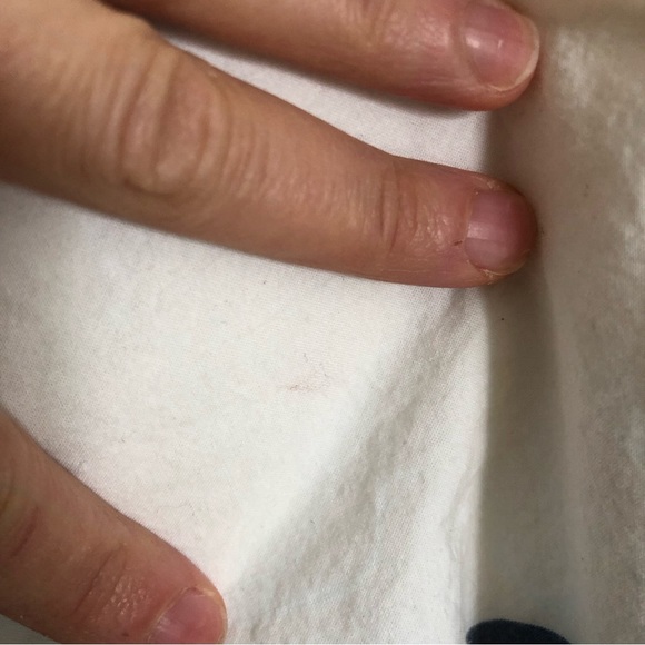 BOGO 🎊 Vineyard Vines Breaker Stripe Off The Shoulder Top - Picture 4 of 6